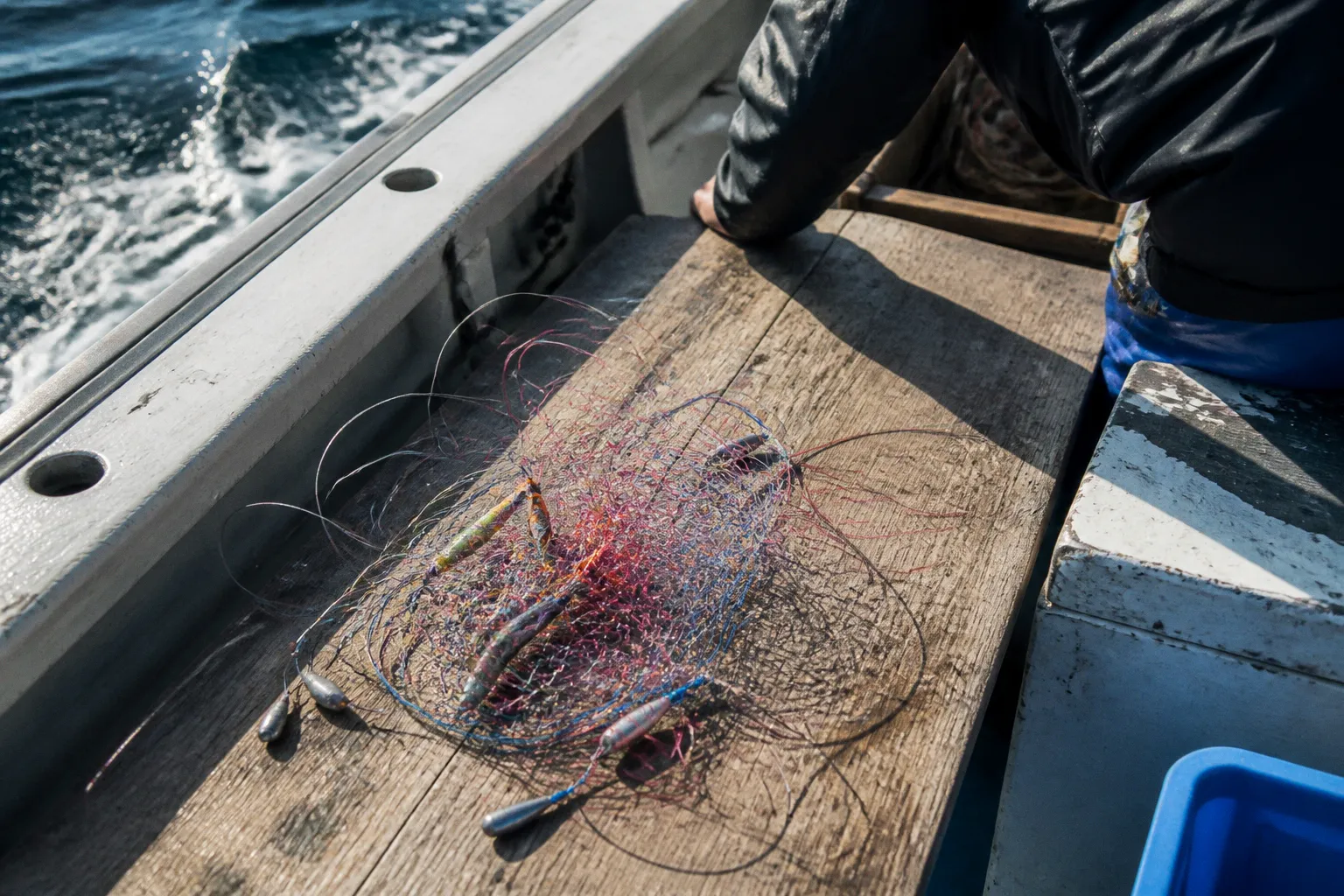 釣り船のオマツリはなぜ起きる？初心者が知るべき原因と回避マナー